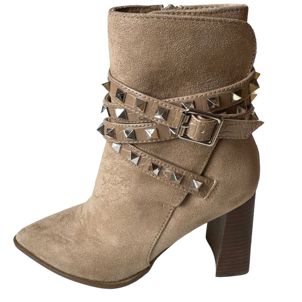 Steve Madden Boots Scandal Camel Beige Faux Suede Buckle Ankle Boot Women's 5.5